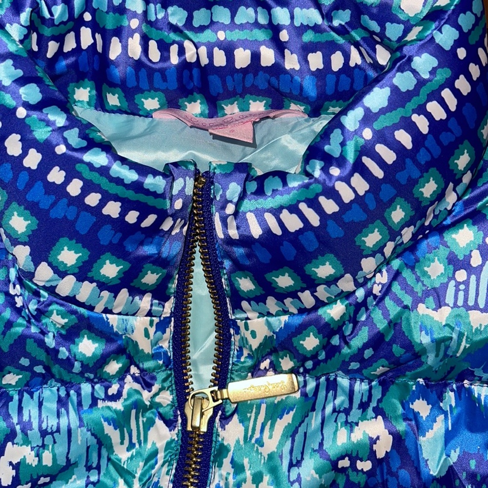 Lilly Pulitzer NWT. Goose down quilted VEST. S
